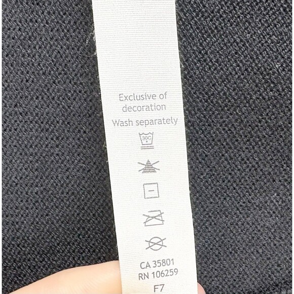 Lululemon Unity Open Back Sweater Black Long Sleeve, Size 6 - Picture 7 of 8